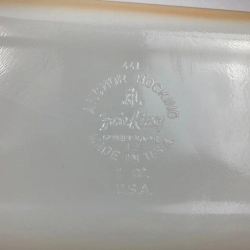 Vintage Fire King Lustreware Bread Loaf Baking Dish Milk‎ Glass Peach 1qt